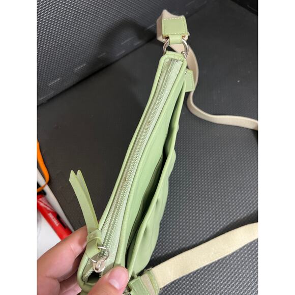 Coach Vintage Soho Green Soft Pebbled Leather Mint Green Y2K Purse Handbag - Picture 6 of 10